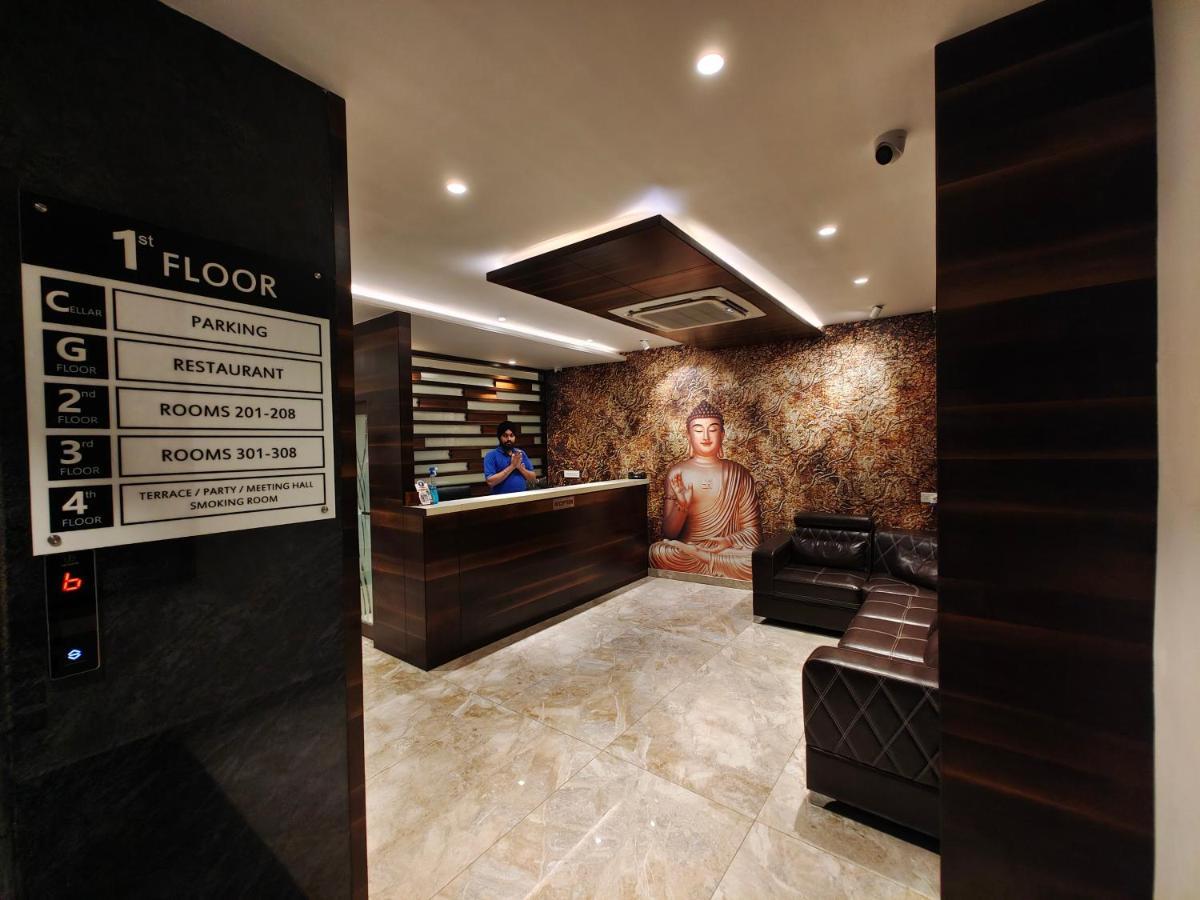 Hotel Thousand Pillars Varangal Kültér fotó